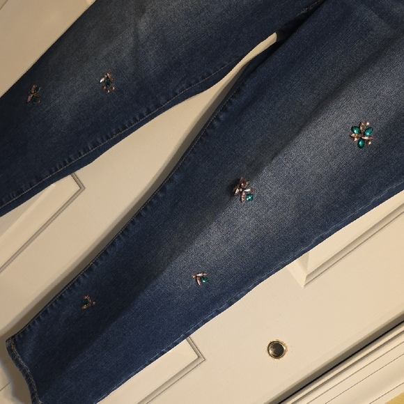 Chico's Dark Blue Floral Embroidered Jeans - Picture 5 of 14